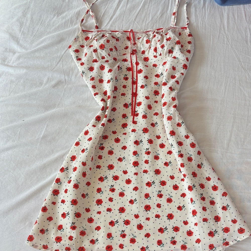 Elegant Red Floral Mini Dress